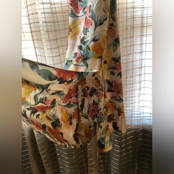 🩷SILKY DRESS - Picture 9 of 13